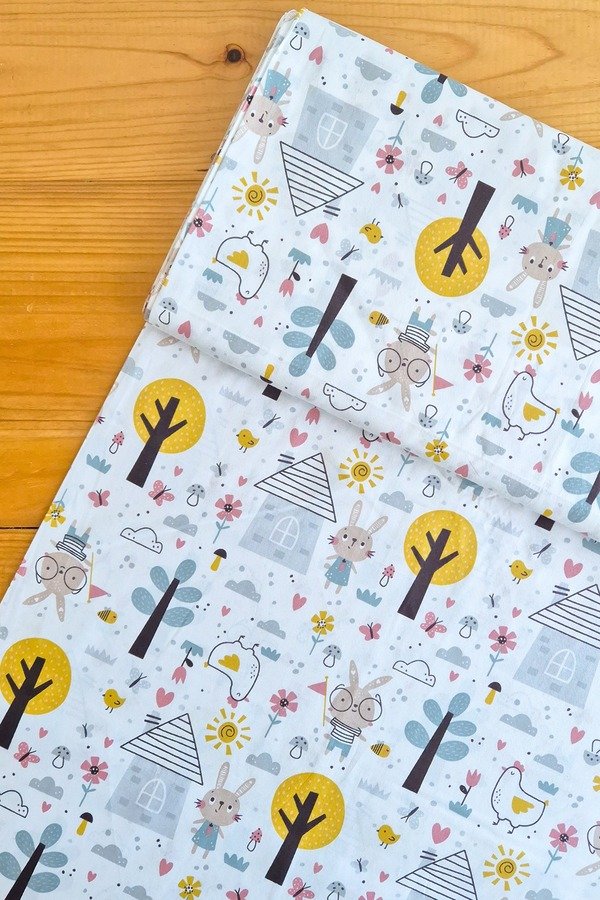 Tela Sarga Conejos, Árboles y Flores del Bosque