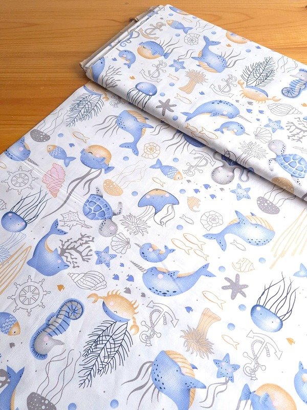 Tela Sarga Delfines y Animales Marinos Fondo Blanco