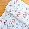 Tela sarga (tela crea), tela de algodón con estampado infantil de animales mágicos como leones, zorros y conejos con varitas y escobas voladoras para confección y manualidades en Chile
