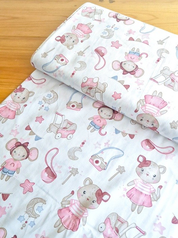 Tela Sarga Ratoncitos y Juguetes Bebé