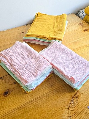 Pack de telas muselina, telas de algodón en colores básicos rosa, verde, celeste y mostaza para confección y manualidades en Chile