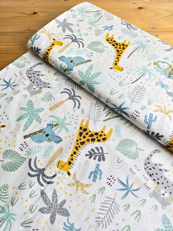 Tela Sarga Jirafas y Palmeras de la Selva