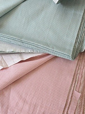 Tela Sarga Mini Lunares