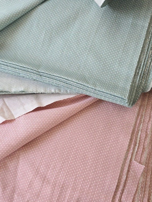 Tela Sarga Mini Lunares