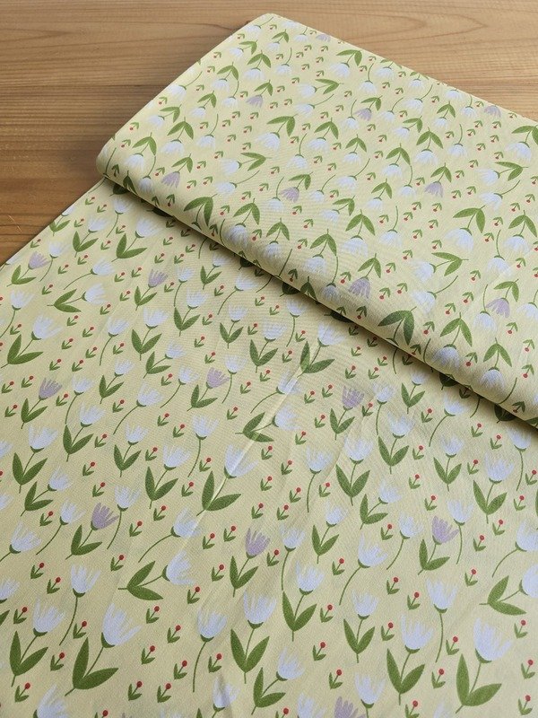 Tela Sarga Tulipanes Fondo Amarillo