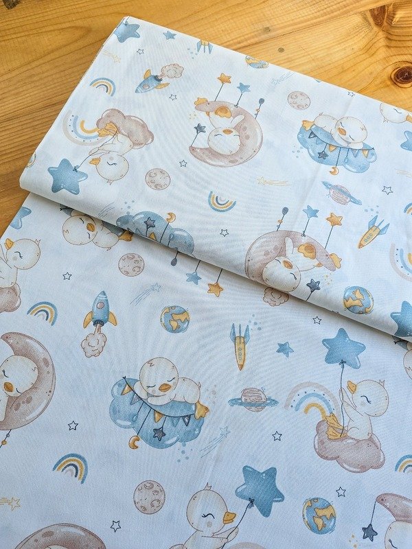 Tela Sarga Patitos y Estrellas