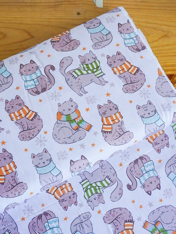 Tela Sarga Gatitos Invernales
