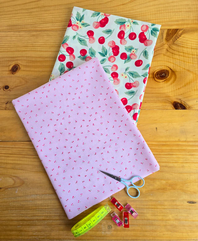 🍒 Cerecitas pequeñitas y grandes 🍒

Encuentra estos diseños en nuestra página web 
www.telasaguamarina.cl

#tela #fabric #patchwork #handmade #Chile